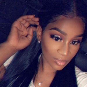 Meet your Posher, Timika